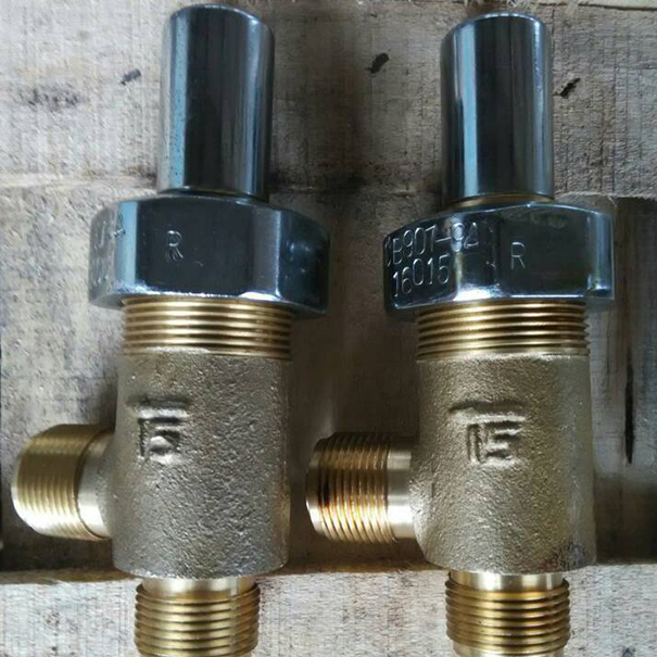 船用外螺纹直角液体安全阀CB/907-94实物图